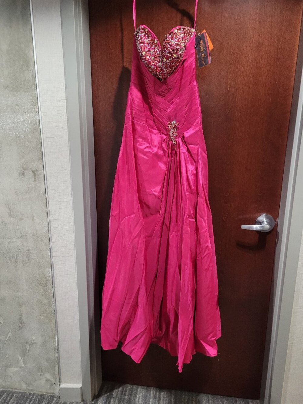Night Moves 6236 Size 6 Dark Pink Prom Dress